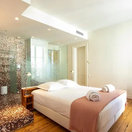 Luxe Avec Climatisation Parking Vue Exeptionnelle Bordeaux